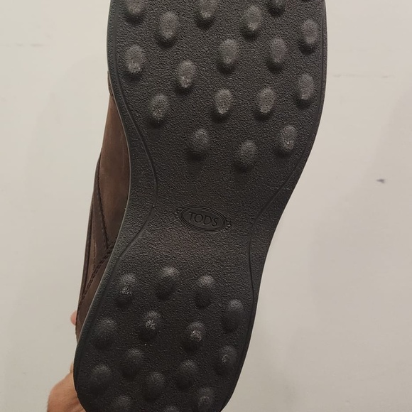 Men's 11.5 Tod's Sneakers in Suede - Picture 3 of 3